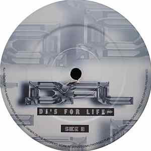 Point 7 Feat. Michael Juanai - My Love Mp3