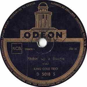 King Cole Trio - Pitchin' Up A Boogie / Beautiful Moons Ago Mp3