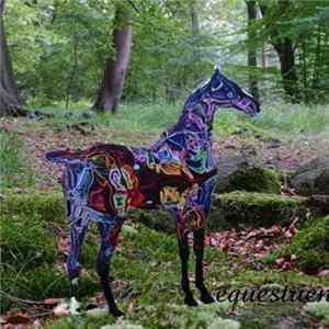 Neotropic - Equestrienne Mp3
